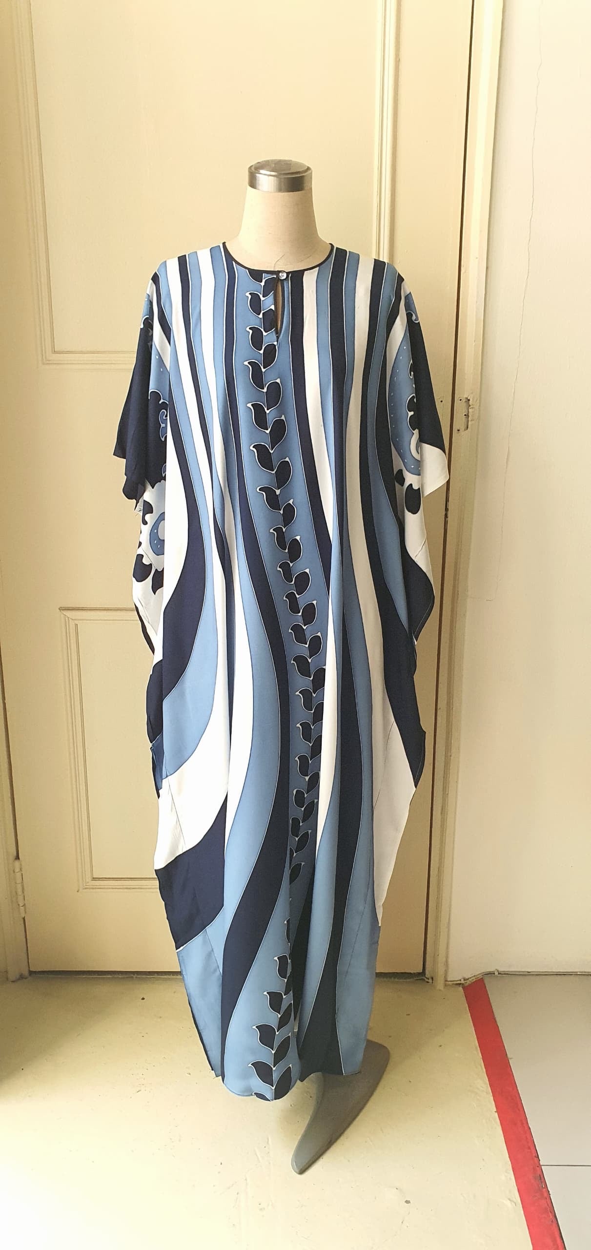 Batik Kaftan in Mengkuang Clutch/ Batik Pouch