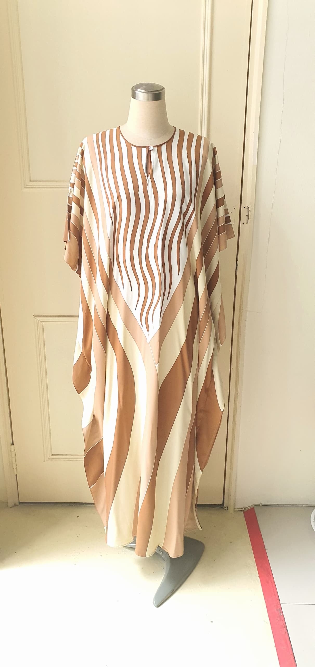 Batik Kaftan in Mengkuang Clutch/ Batik Pouch
