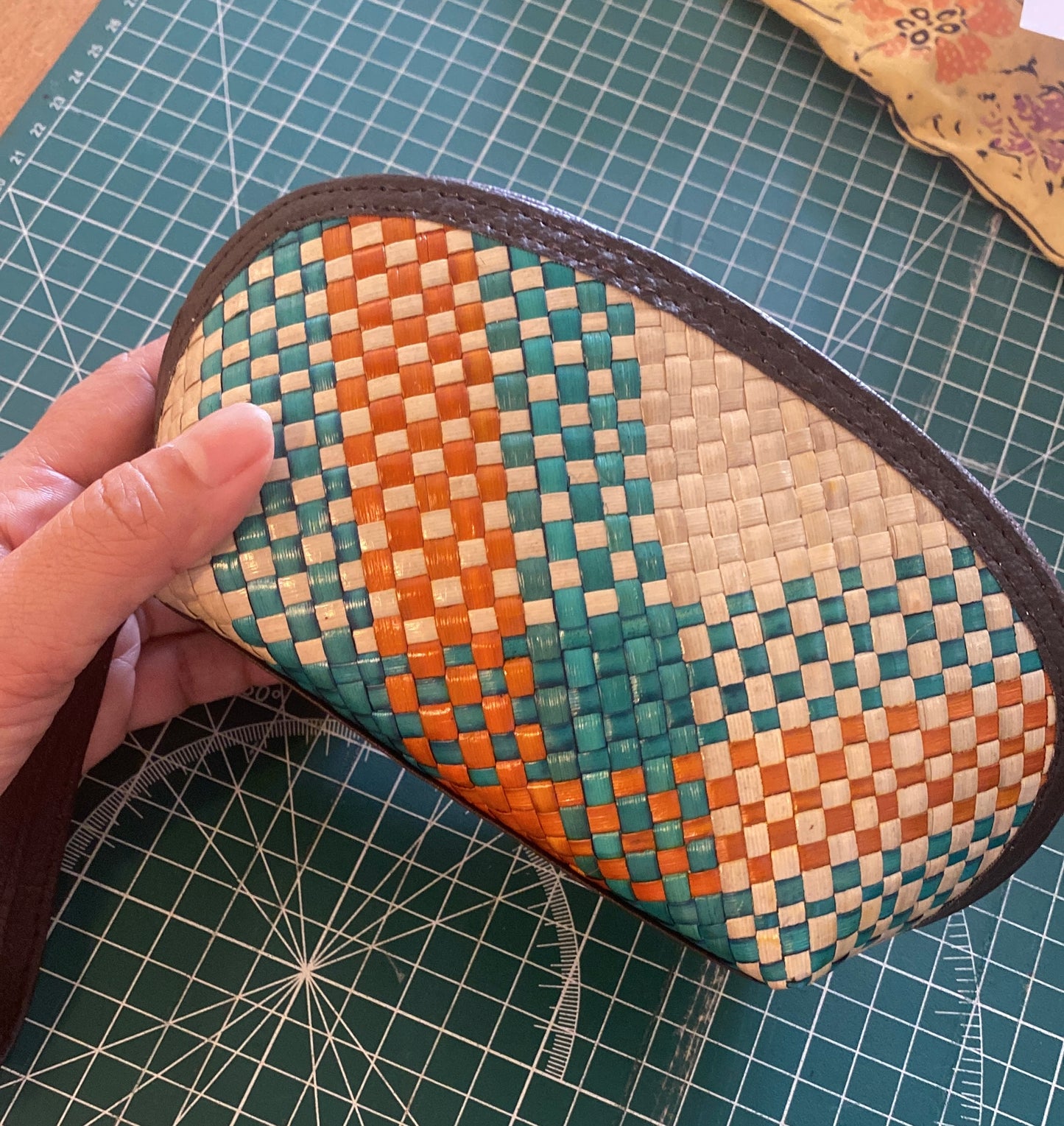 Mengkuang handwoven Pouch