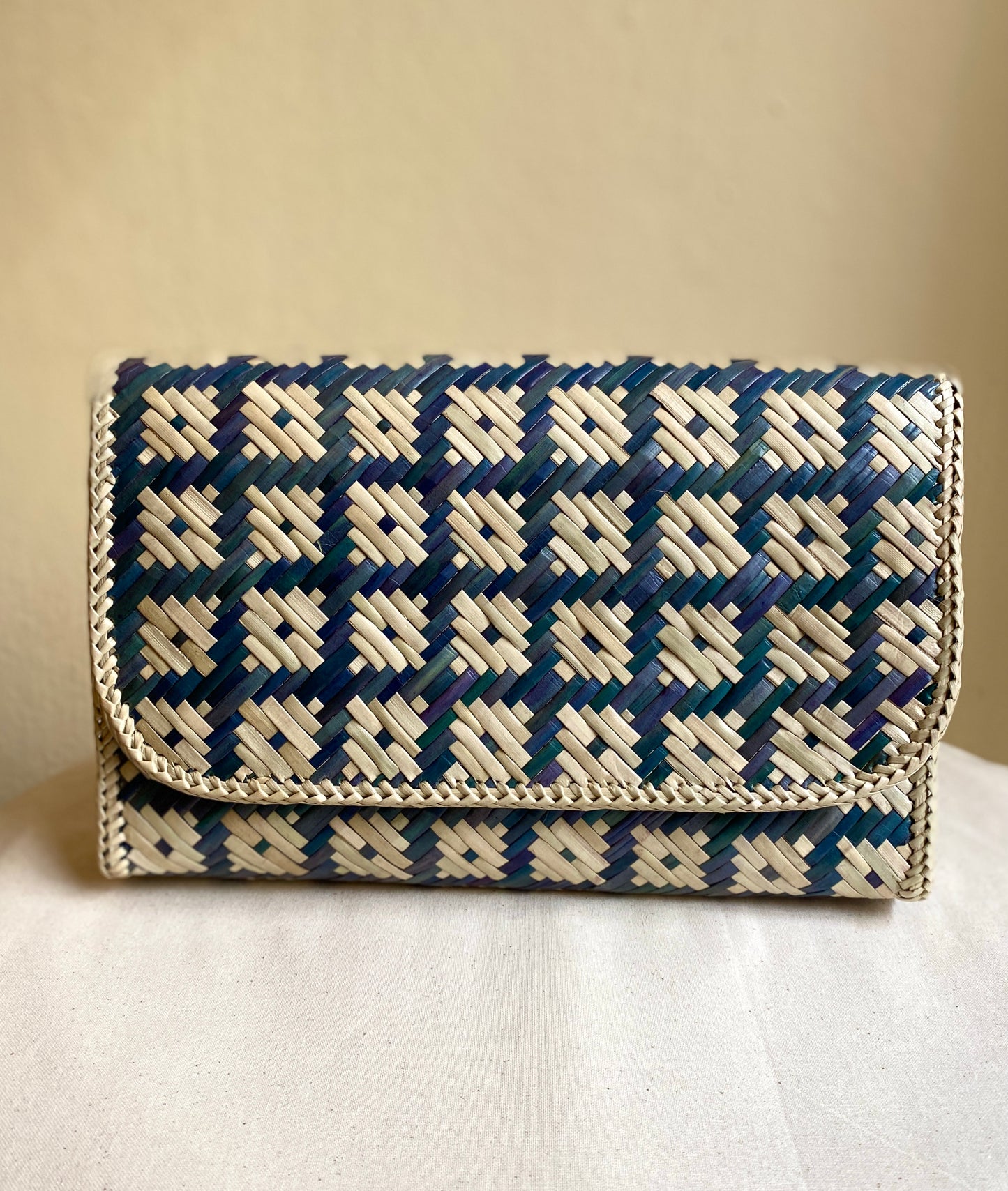 Melor Mengkuang Clutch