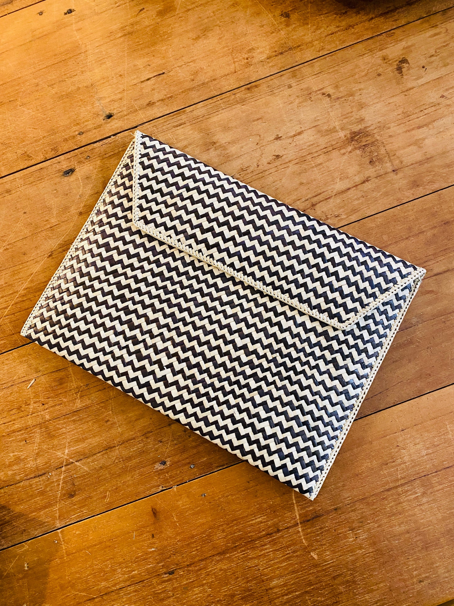Ipad/ Laptop Mengkuang case
