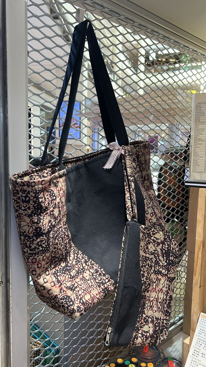 iL Puro Batik Tote Bag