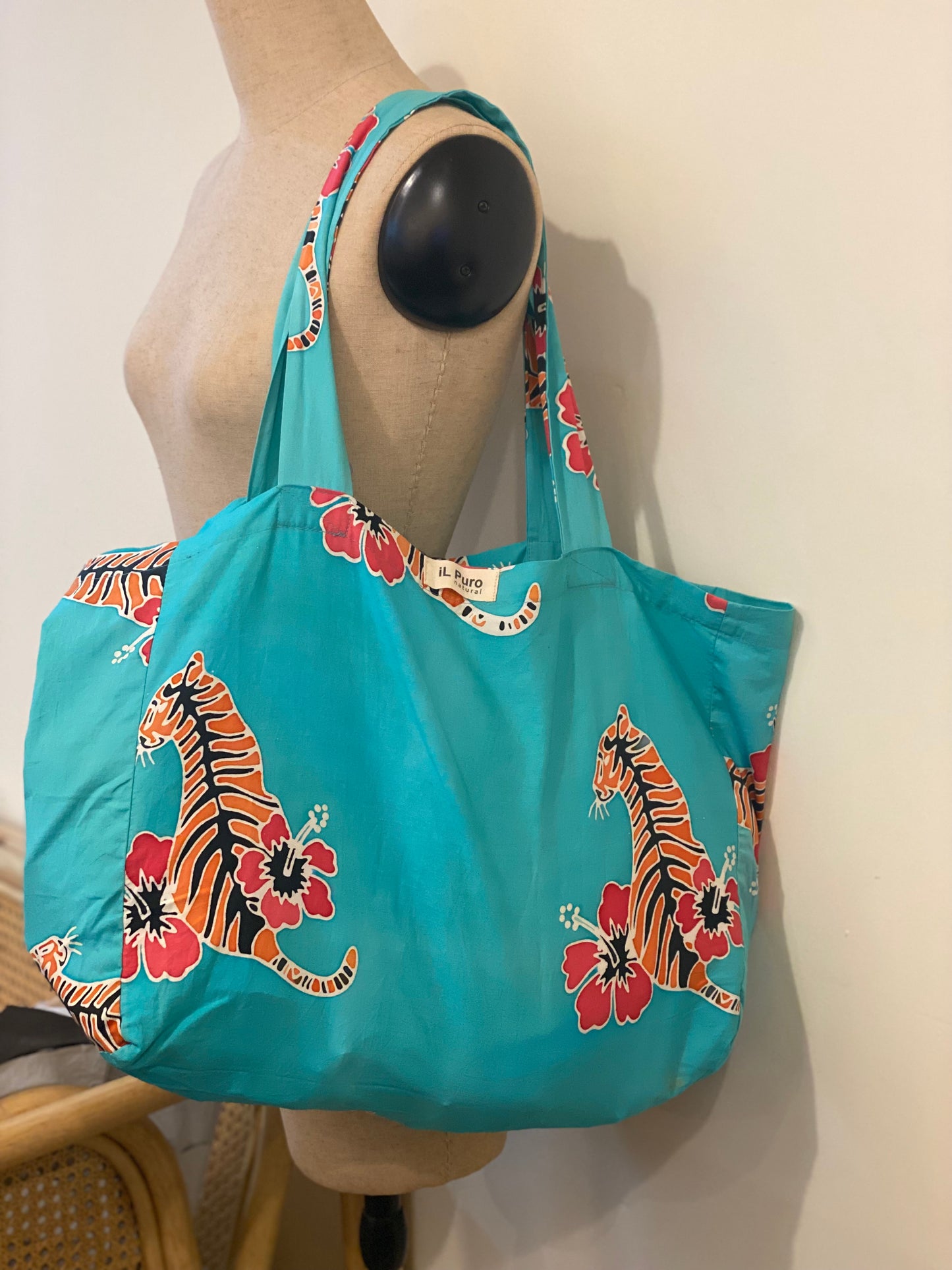 iL Puro Batik Tote Bag