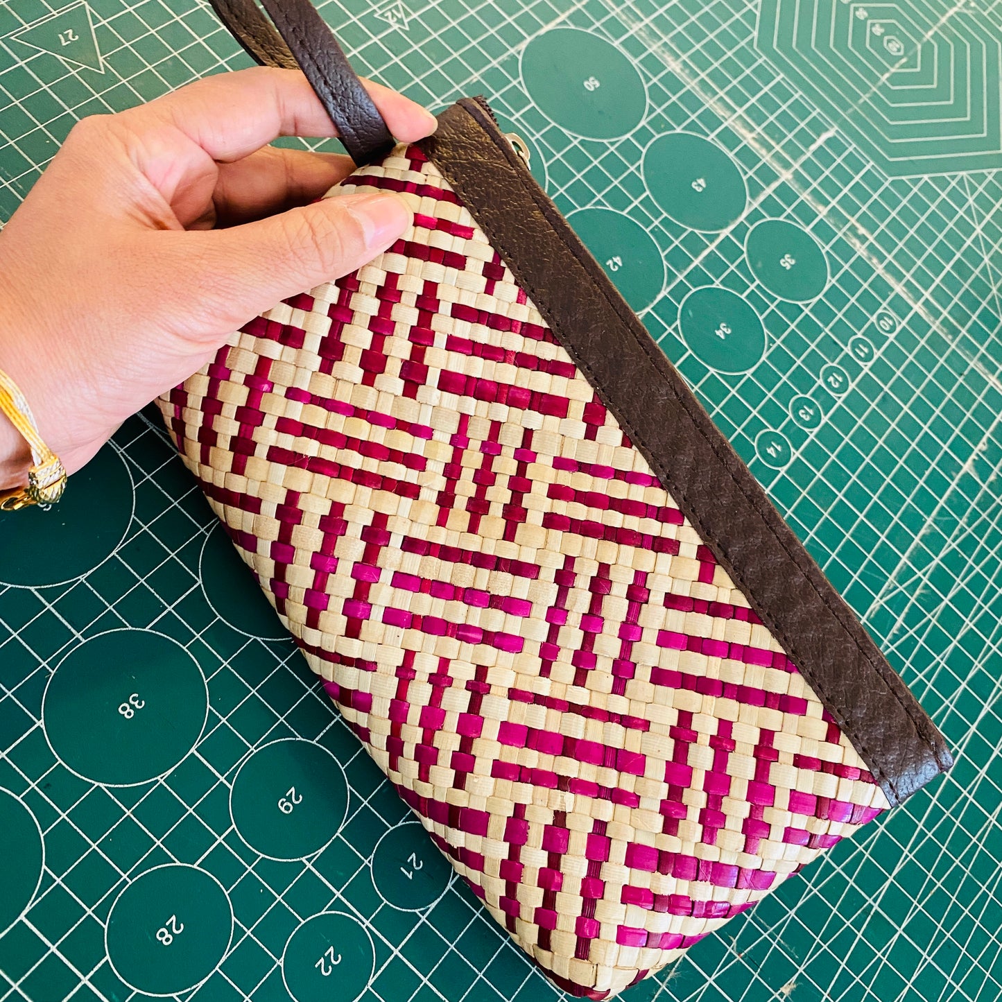 Mengkuang handwoven Pouch