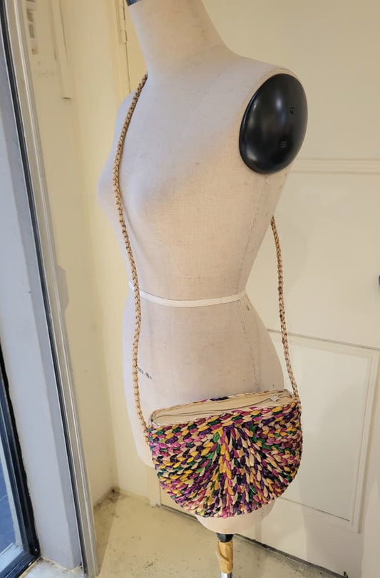 Mendong sling bag